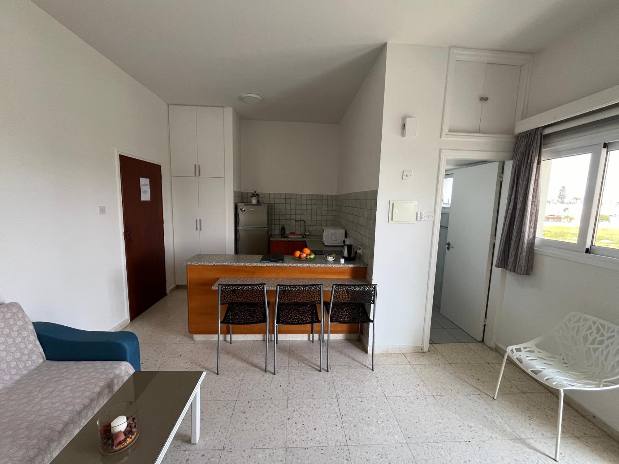 Themis Beach Apartments Larnaca Room photo