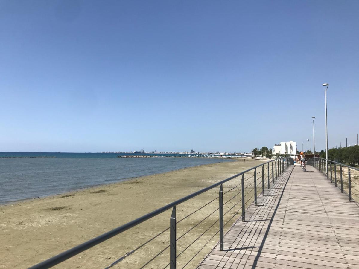 Themis Beach Apartments Larnaca Exterior photo